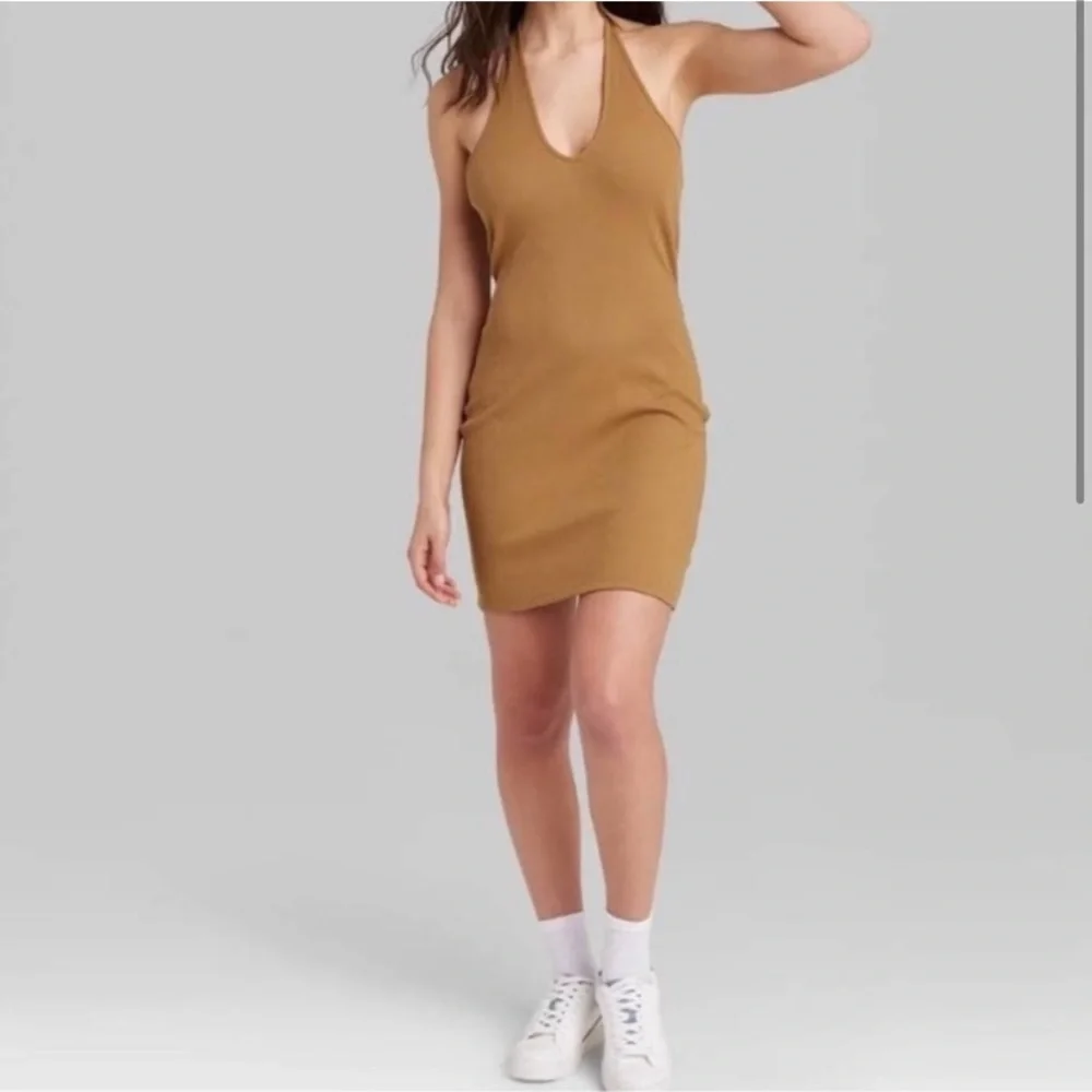 ✨5 for $15✨ Wild Fable convertible halter neck dress - Picture 2 of 7